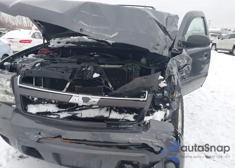 2011 Chevrolet Avalanche 1500 Ls from USA, damaged, VIN 3GNTKEE32BG133890